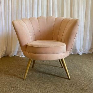 POLTRONA DE PÉTALA ROSA