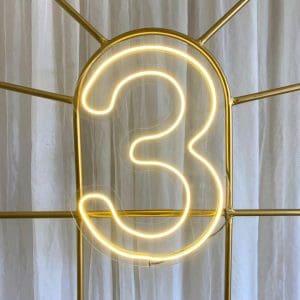 NÚMERO 3 DE LED NEON